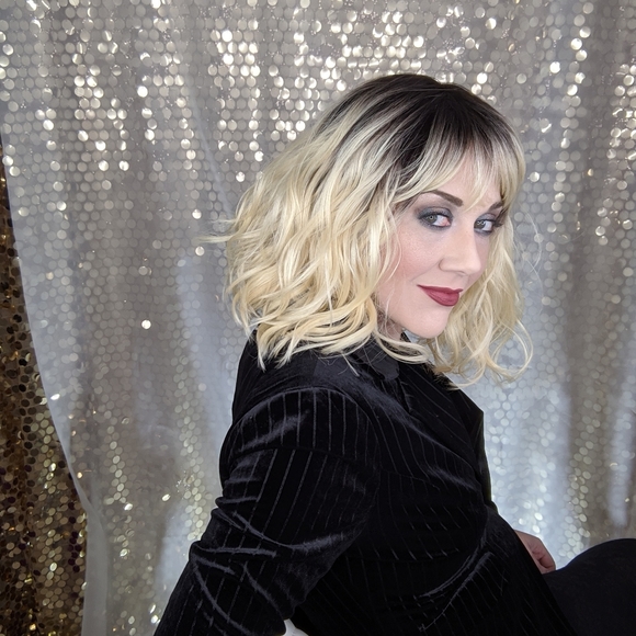 Meet your Posher, Heather from CysterWigs - Picture 6 of 7